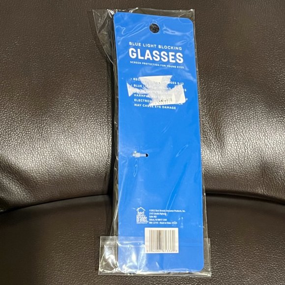 NWT Kids Blue Light Blocking Glasses, blue & yellow, ages 5-12 - Picture 4 of 4